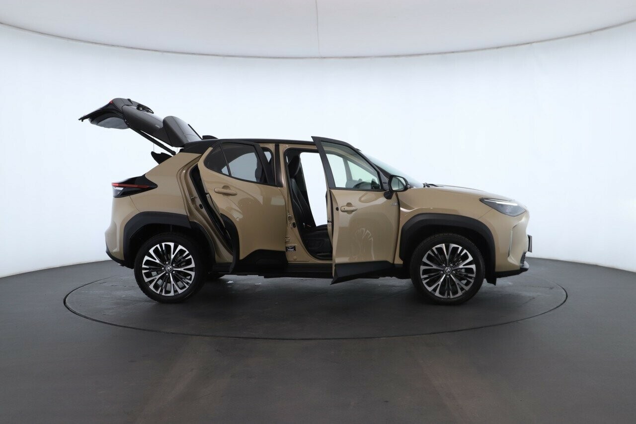 Toyota Yaris Cross image 2