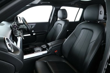https://vehicle-cdn.autoleague.cloud/32409_61036850_34.jpg