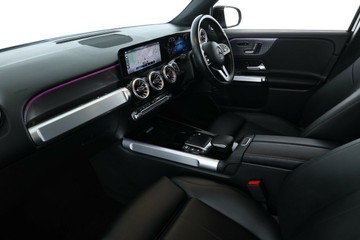 https://vehicle-cdn.autoleague.cloud/32409_61036850_35.jpg