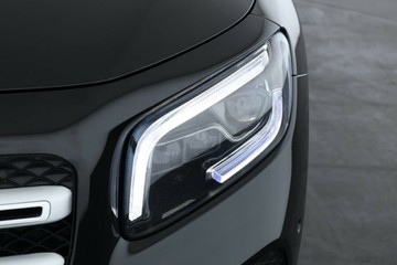 https://vehicle-cdn.autoleague.cloud/32409_61036850_9.jpg