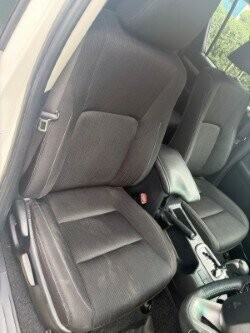 Toyota Hilux image 4