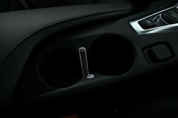 https://vehicle-cdn.autoleague.cloud/32409_61037130_29.jpg