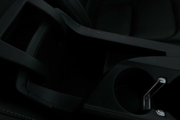 https://vehicle-cdn.autoleague.cloud/32409_61037130_30.jpg