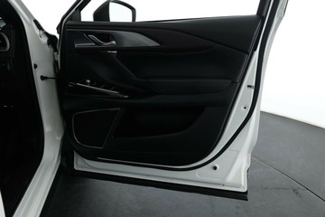 https://vehicle-cdn.autoleague.cloud/32409_61037159_19.jpg