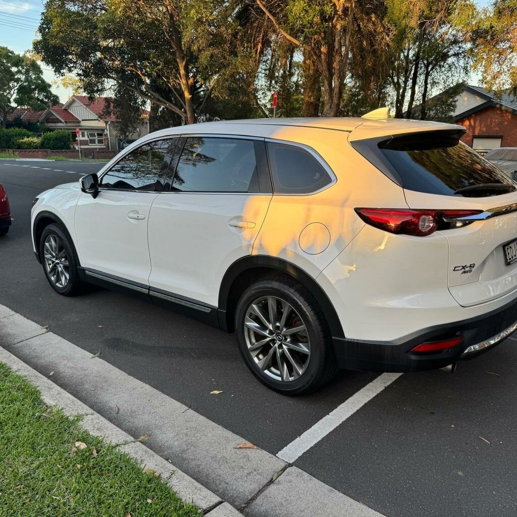 Mazda Cx-9 image 3