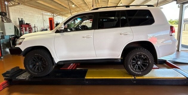 Toyota Landcruiser image 3