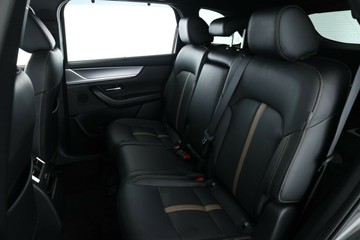 https://vehicle-cdn.autoleague.cloud/32409_61037258_32.jpg