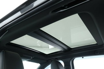 https://vehicle-cdn.autoleague.cloud/32409_61037258_33.jpg