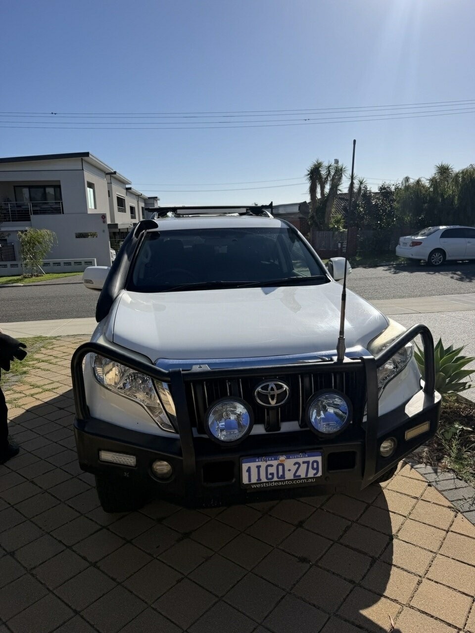 Toyota Landcruiser Prado image 1