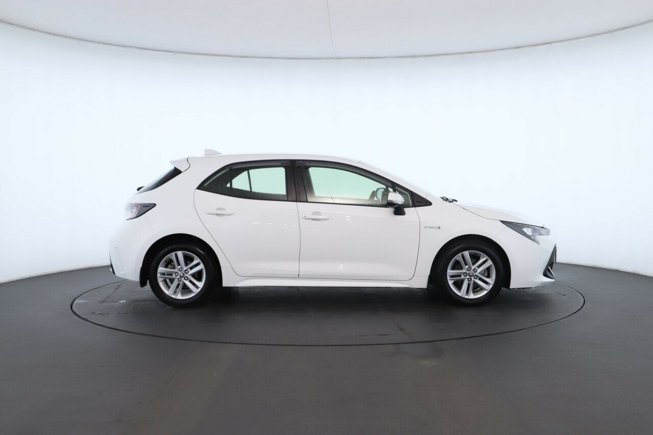 Toyota Corolla image 3