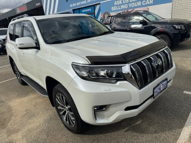 Toyota Landcruiser Prado image 4
