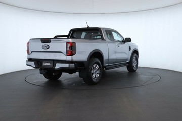 https://vehicle-cdn.autoleague.cloud/32409_61037485_17.jpg