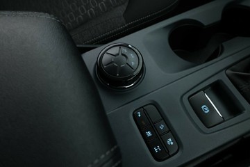 https://vehicle-cdn.autoleague.cloud/32409_61037485_29.jpg