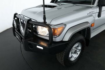https://vehicle-cdn.autoleague.cloud/32409_61037493_10.jpg