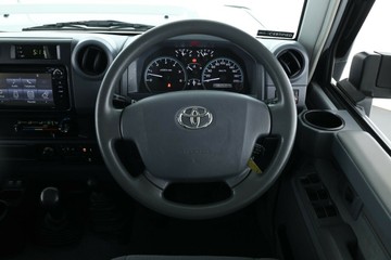 https://vehicle-cdn.autoleague.cloud/32409_61037493_20.jpg