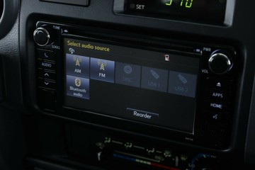 https://vehicle-cdn.autoleague.cloud/32409_61037493_23.jpg