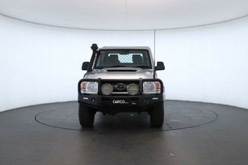 https://vehicle-cdn.autoleague.cloud/32409_61037493_6.jpg