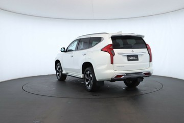 https://vehicle-cdn.autoleague.cloud/32409_61037507_14.jpg