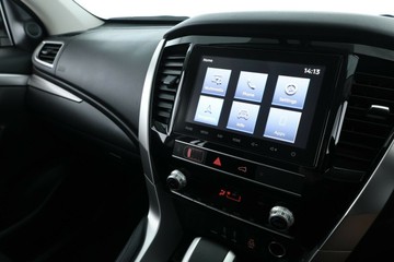 https://vehicle-cdn.autoleague.cloud/32409_61037507_25.jpg