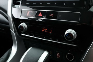 https://vehicle-cdn.autoleague.cloud/32409_61037507_26.jpg
