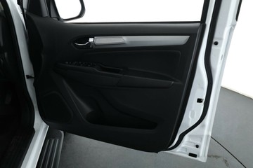 https://vehicle-cdn.autoleague.cloud/32409_61037578_18.jpg