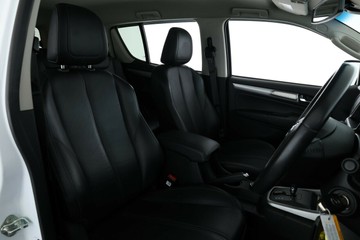 https://vehicle-cdn.autoleague.cloud/32409_61037578_20.jpg