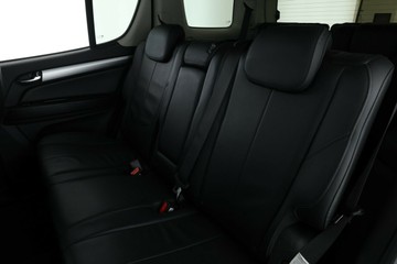 https://vehicle-cdn.autoleague.cloud/32409_61037578_34.jpg