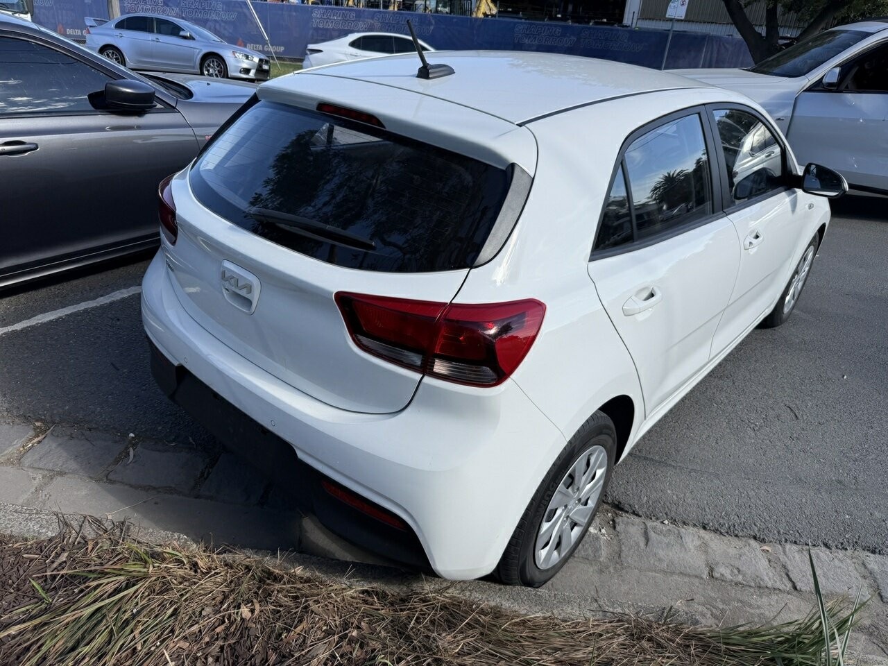 Kia Rio image 4