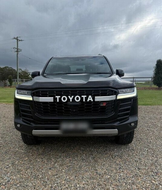 Toyota Landcruiser image 3