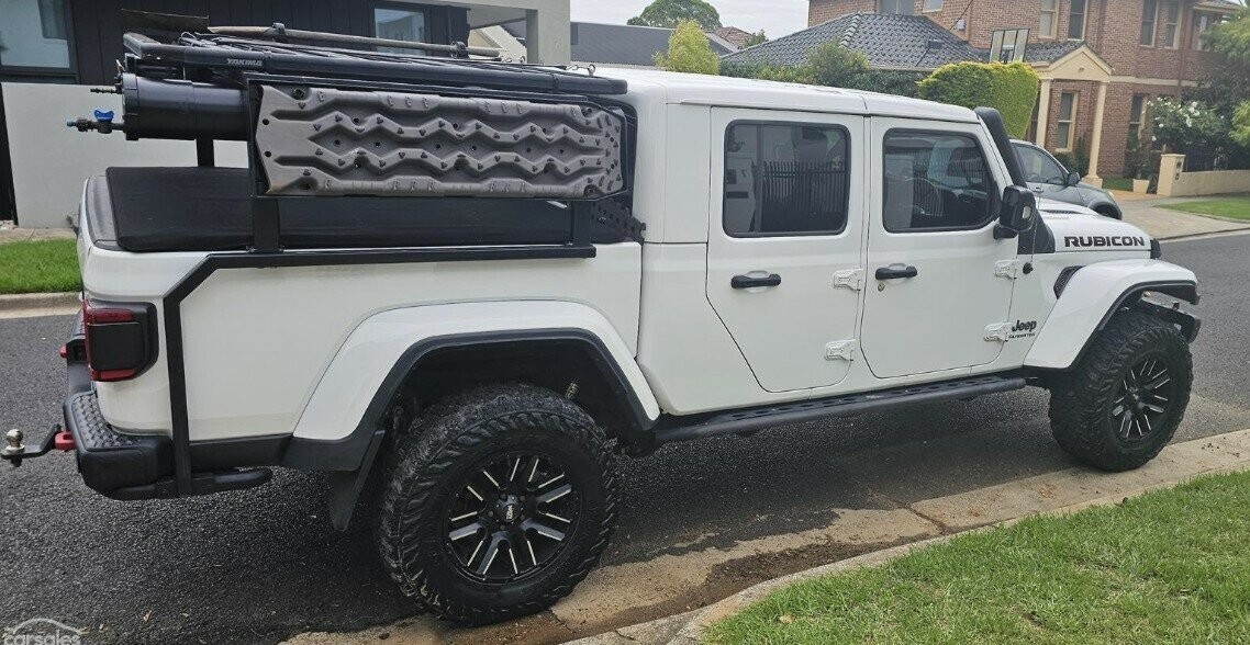 Jeep Gladiator image 1