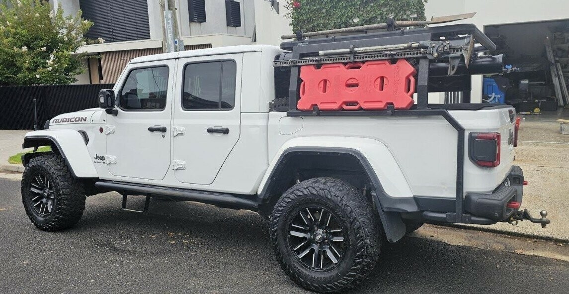 Jeep Gladiator image 2