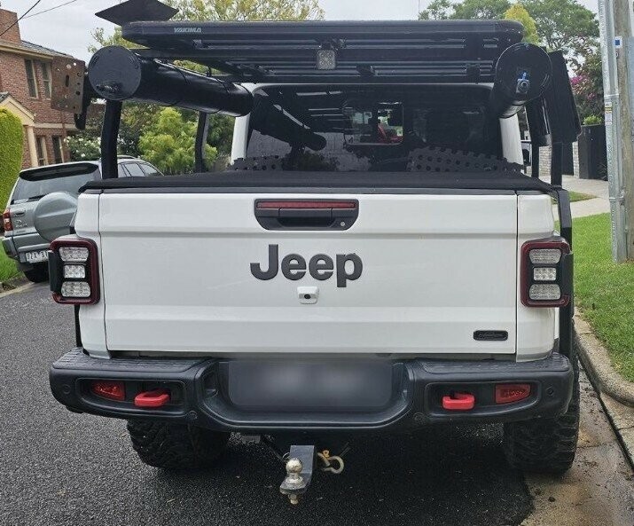 Jeep Gladiator image 4
