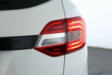 https://vehicle-cdn.autoleague.cloud/32409_61037669_15.jpg