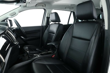 https://vehicle-cdn.autoleague.cloud/32409_61037669_34.jpg