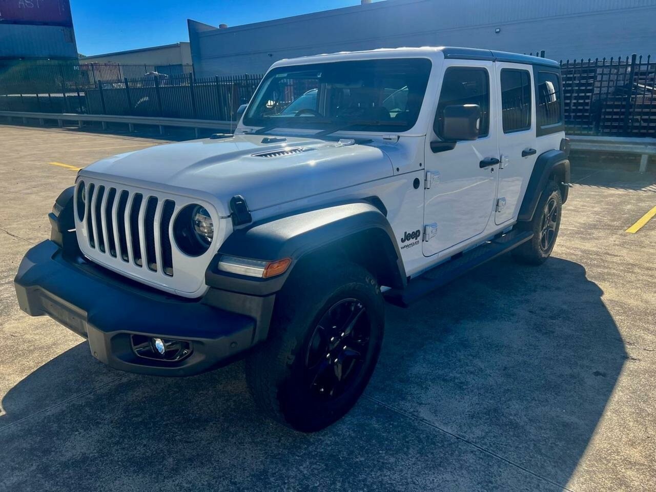 Jeep Wrangler image 2