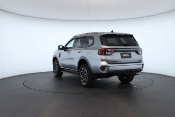 https://vehicle-cdn.autoleague.cloud/32409_61037725_13.jpg