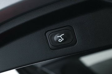 https://vehicle-cdn.autoleague.cloud/32409_61037725_16.jpg