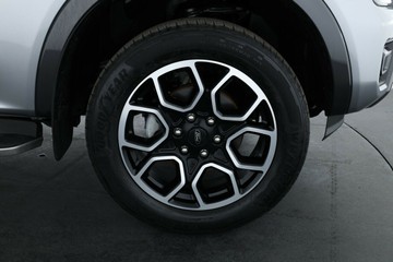 https://vehicle-cdn.autoleague.cloud/32409_61037725_4.jpg