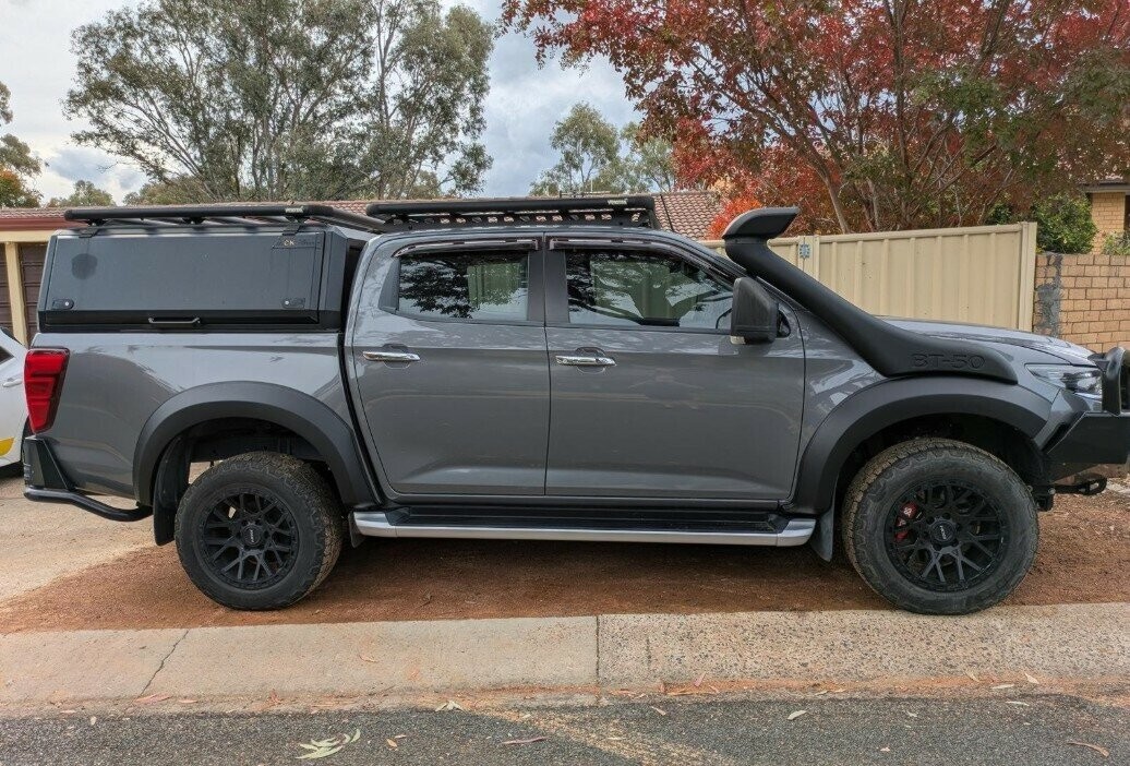 Mazda Bt-50 image 1