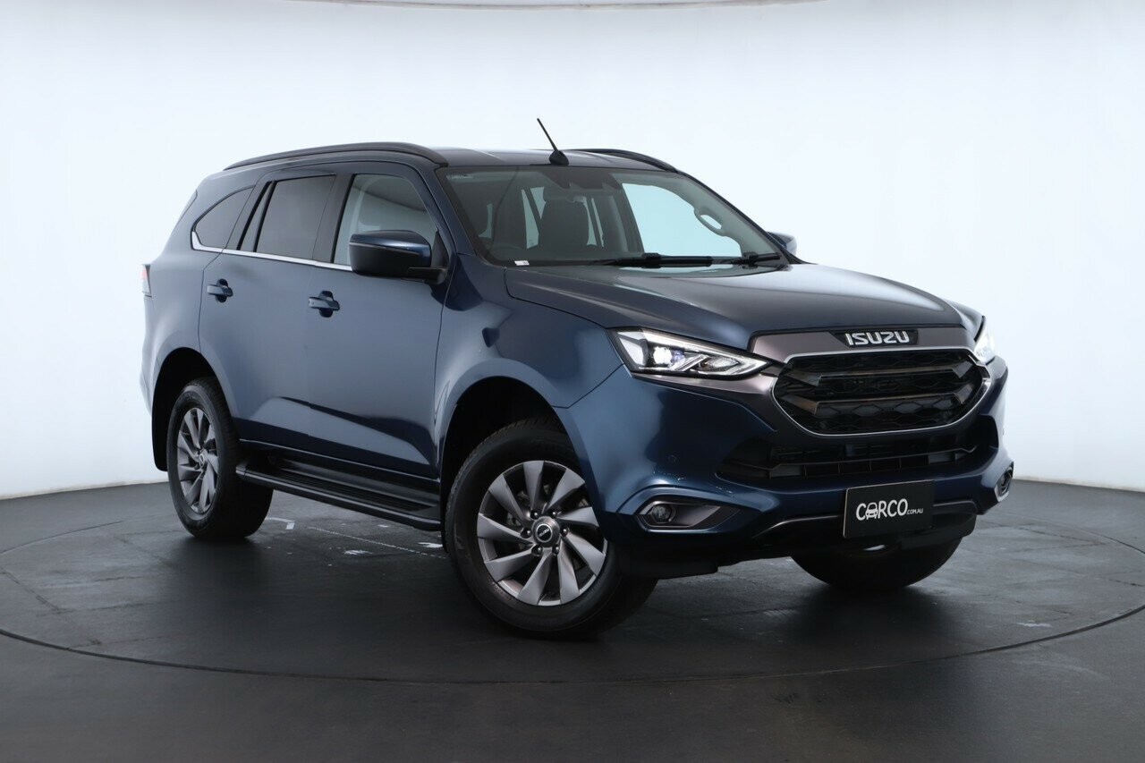 Isuzu Mu-x image 1
