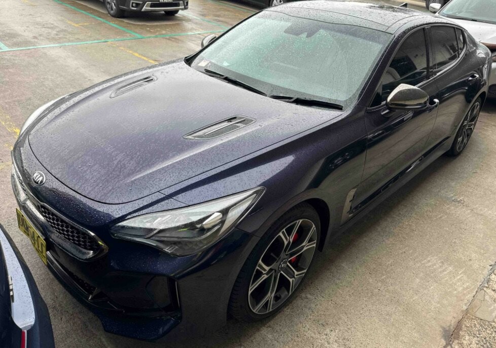 Kia Stinger image 1