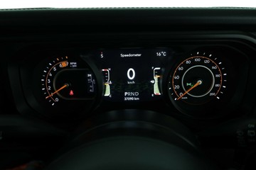 https://vehicle-cdn.autoleague.cloud/32409_61037824_21.jpg