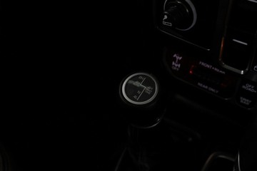 https://vehicle-cdn.autoleague.cloud/32409_61037824_26.jpg