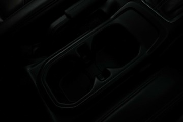 https://vehicle-cdn.autoleague.cloud/32409_61037824_27.jpg