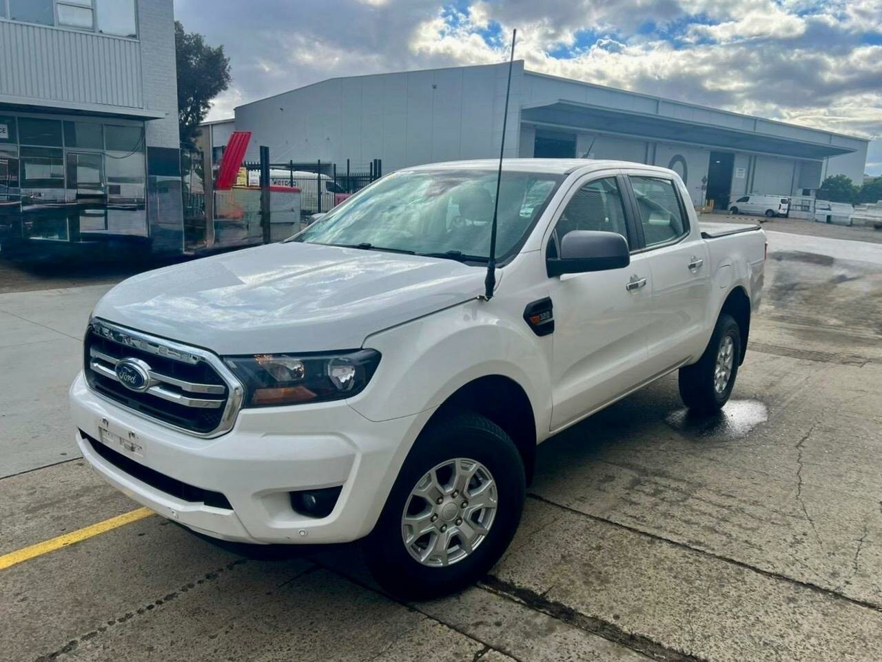 Ford Ranger image 2