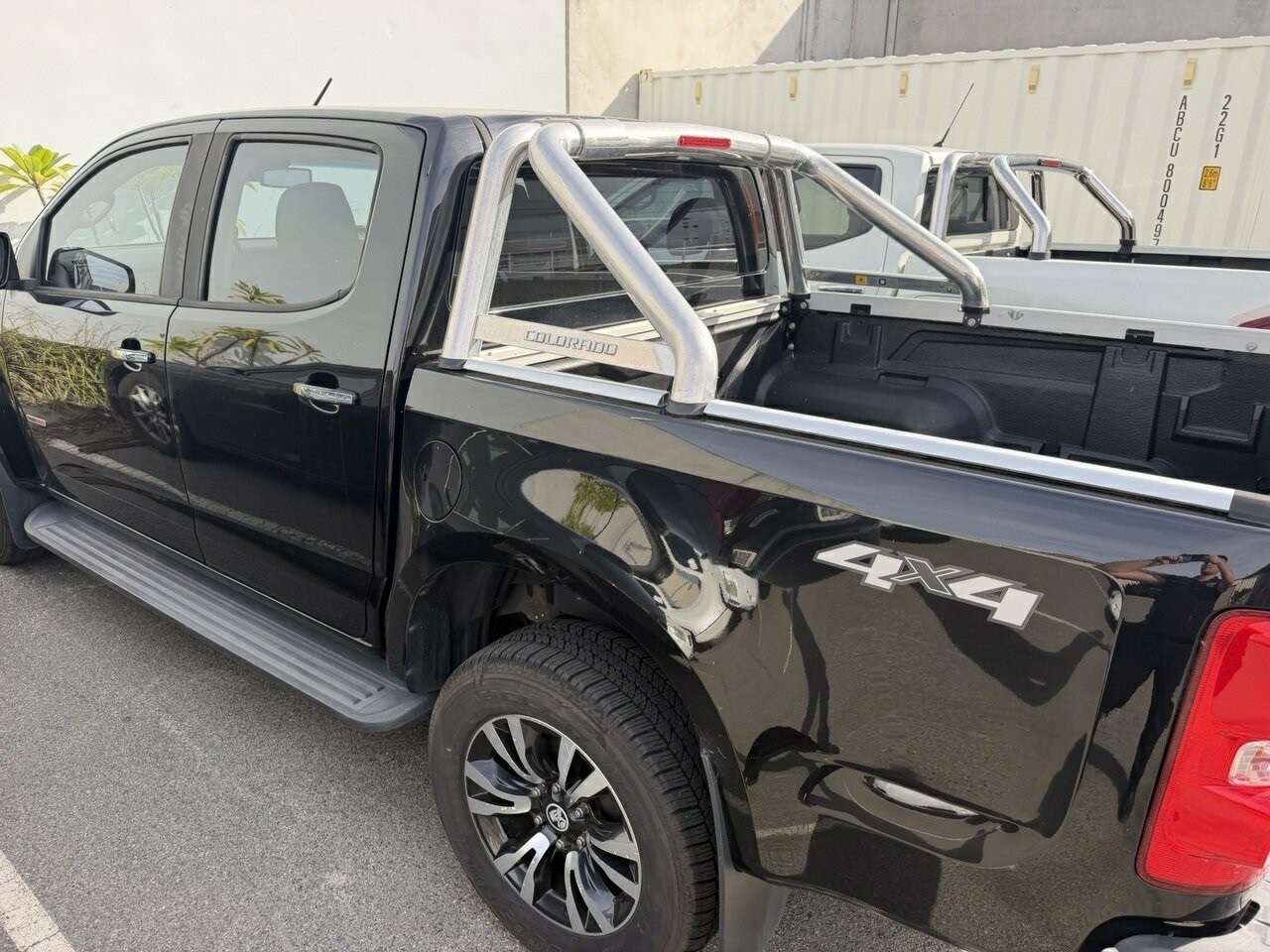 Holden Colorado image 2
