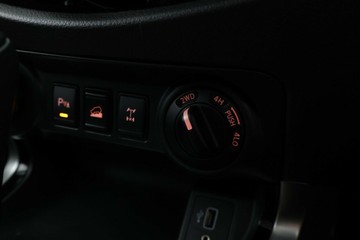 https://vehicle-cdn.autoleague.cloud/32409_61037935_27.jpg