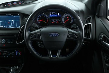 https://vehicle-cdn.autoleague.cloud/32409_61037937_21.jpg