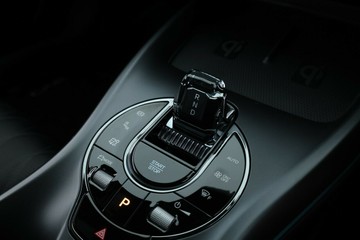 https://vehicle-cdn.autoleague.cloud/32409_61037976_28.jpg