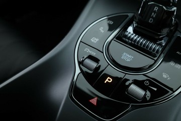 https://vehicle-cdn.autoleague.cloud/32409_61037976_29.jpg